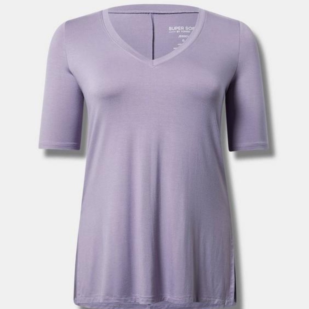 NWOT Torrid Super Soft Women's Lavender V-Neck Top